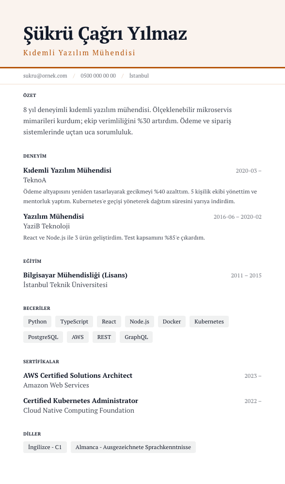 Büyük Başlık CV şablonu önizlemesi - Poster ölçeğinde isim bloğu, gazete yoğunluğunda gövde - iddialı açılış, sıkışık içerik