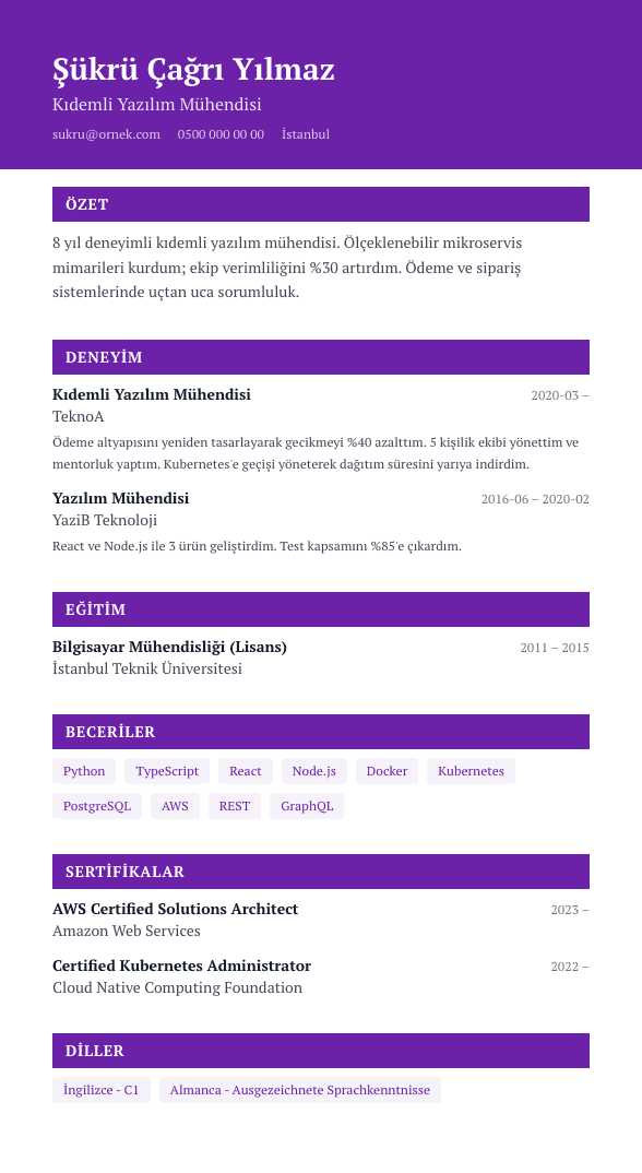Kreatif Tek Kolon CV şablonu önizlemesi - Tasarımcılar için iki kolon riskine girmeyen kreatif: Fraunces + mor banner, karakterli ama ATS-güvenli