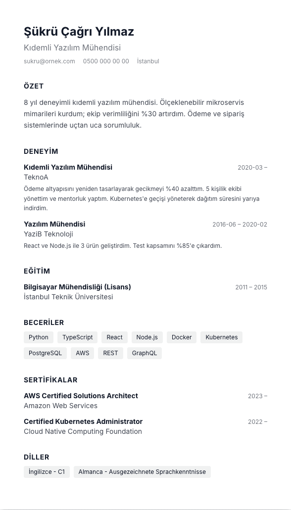 Minimal CV şablonu önizlemesi - Uluslararası, 1 sayfa, temiz tipografi
