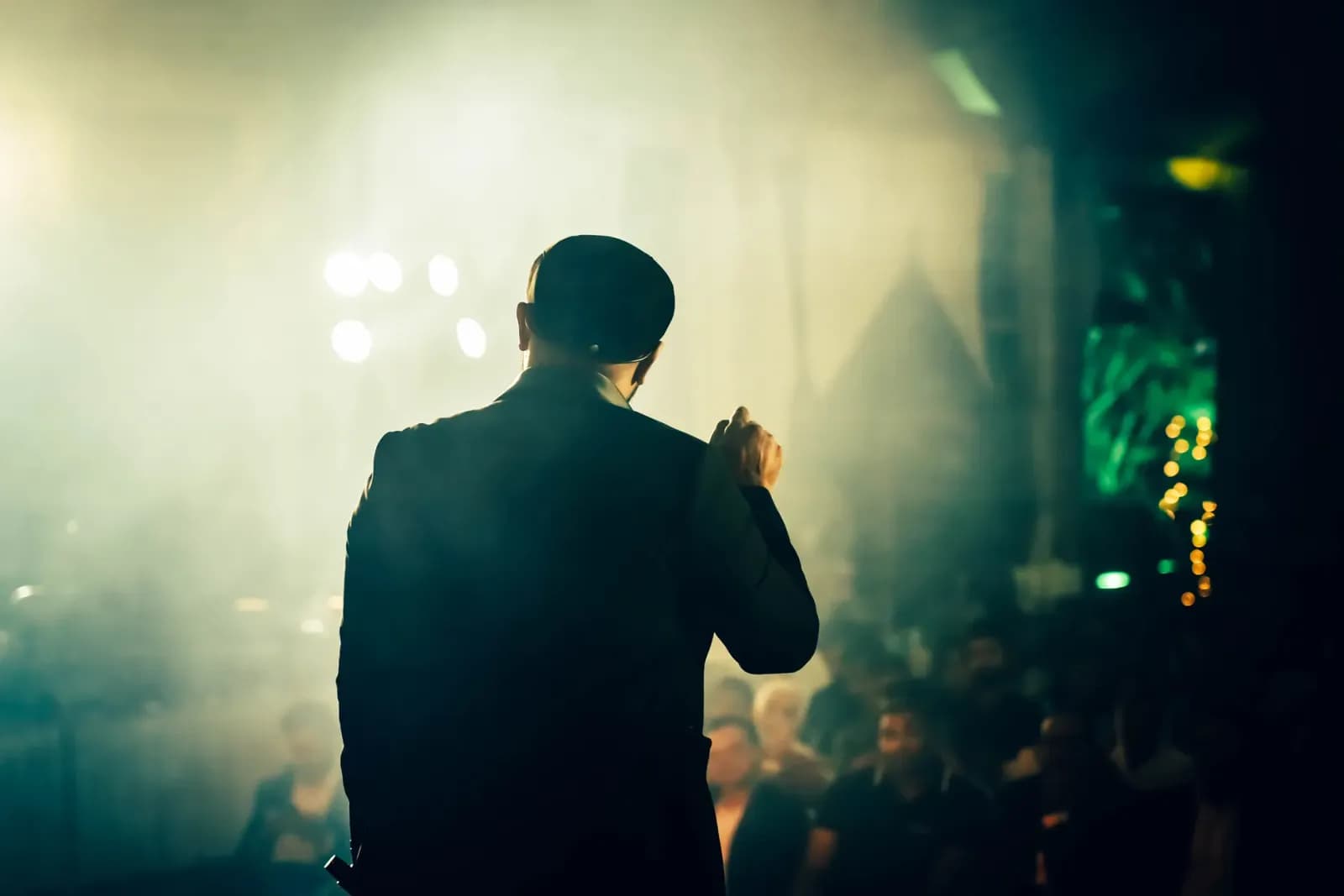 CV'de fotoğraf konulu blog yazısının kapak görseli