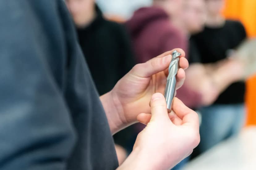 Endüstriyel otomasyon ekipmanının detaylı incelenmesi