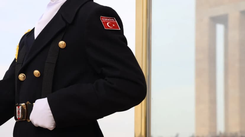 Mülakat masasında profesyonel iletişim