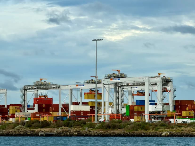 İzmit limanında konteyner lojistiği otomasyonu