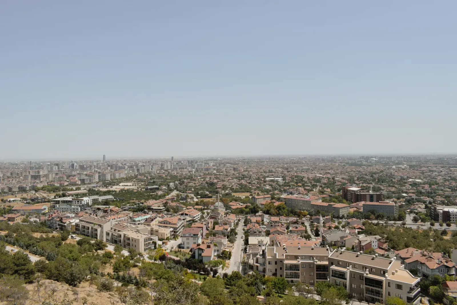 Konya Meram'da şehir manzarası ve iş bölgeleri