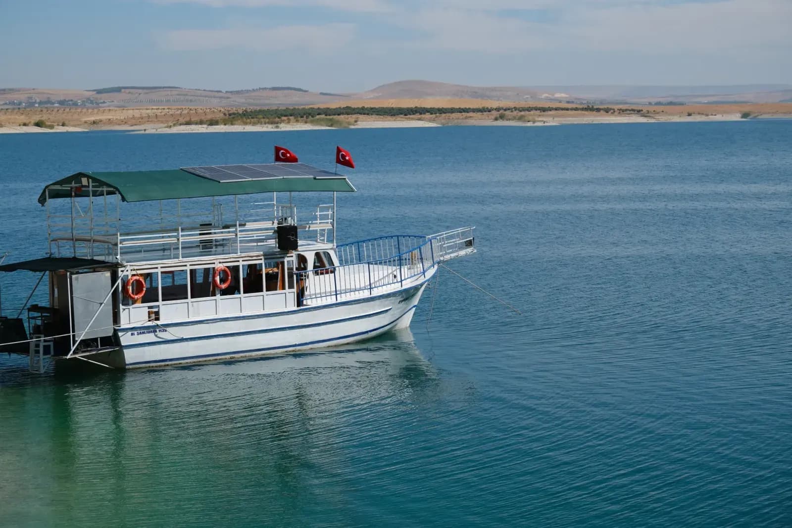 Seydişehir Suğla Gölü manzarası ve şehir silueti