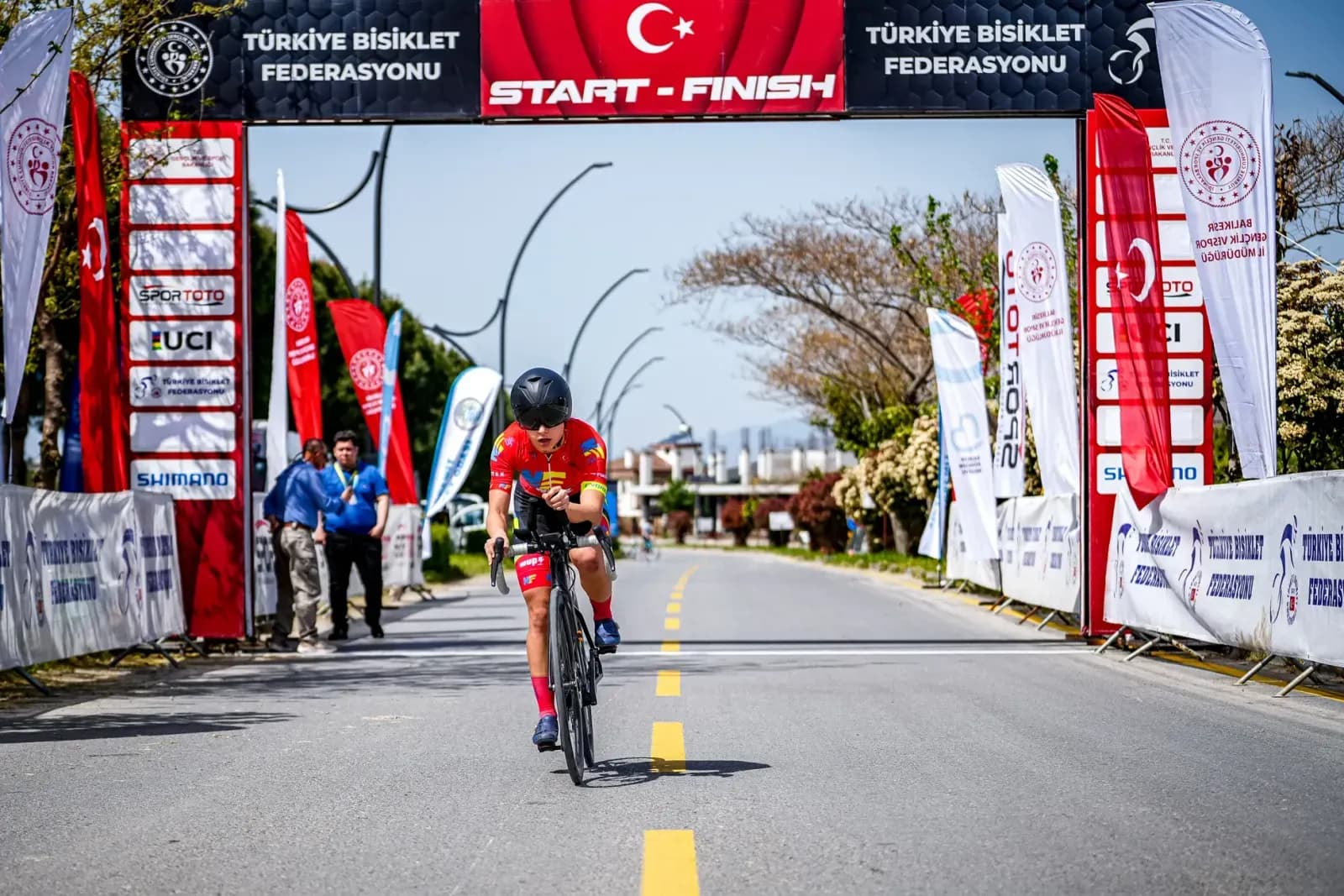 yazılım mimarı olmak konulu blog yazısının kapak görseli