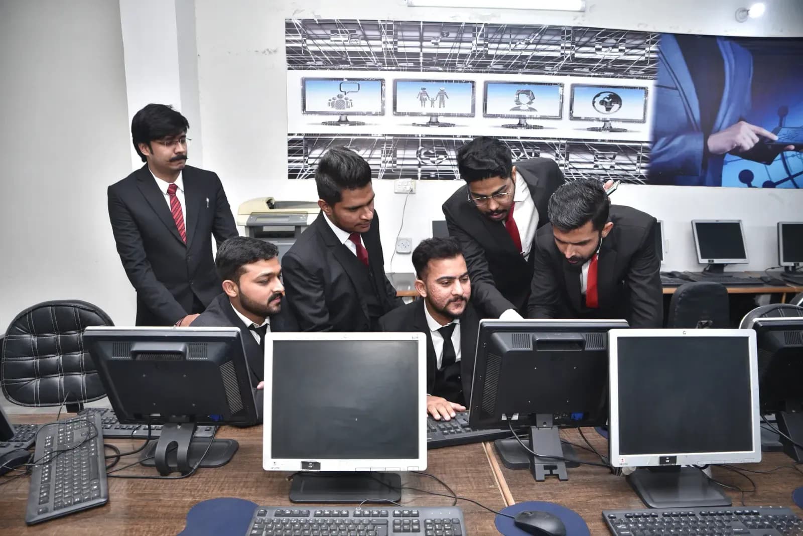 ağ yöneticisi cv konulu blog yazısının kapak görseli