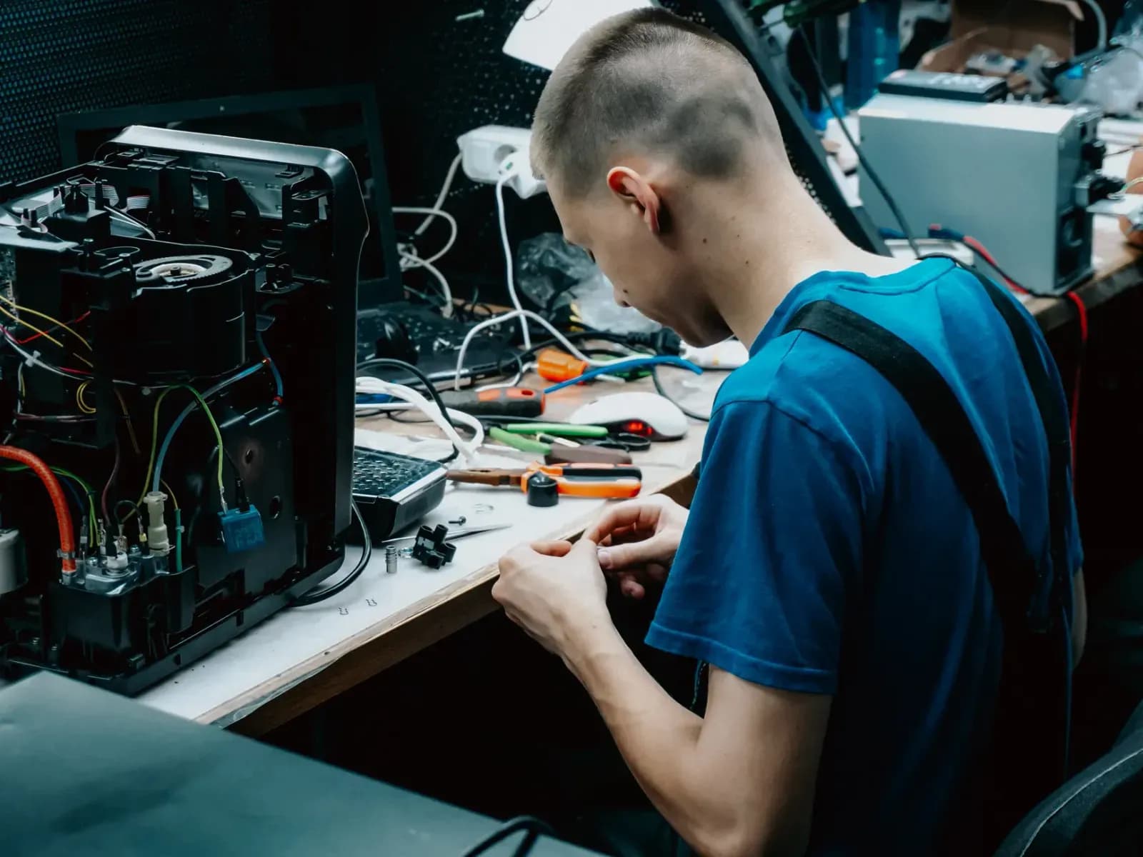 uzaktan çalışma nasıl yapılır konulu blog yazısının kapak görseli