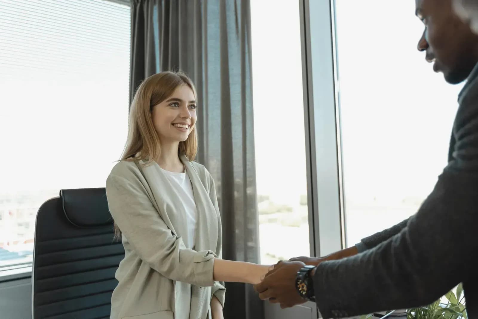 freelance platformları karşılaştırması konulu blog yazısının kapak görseli