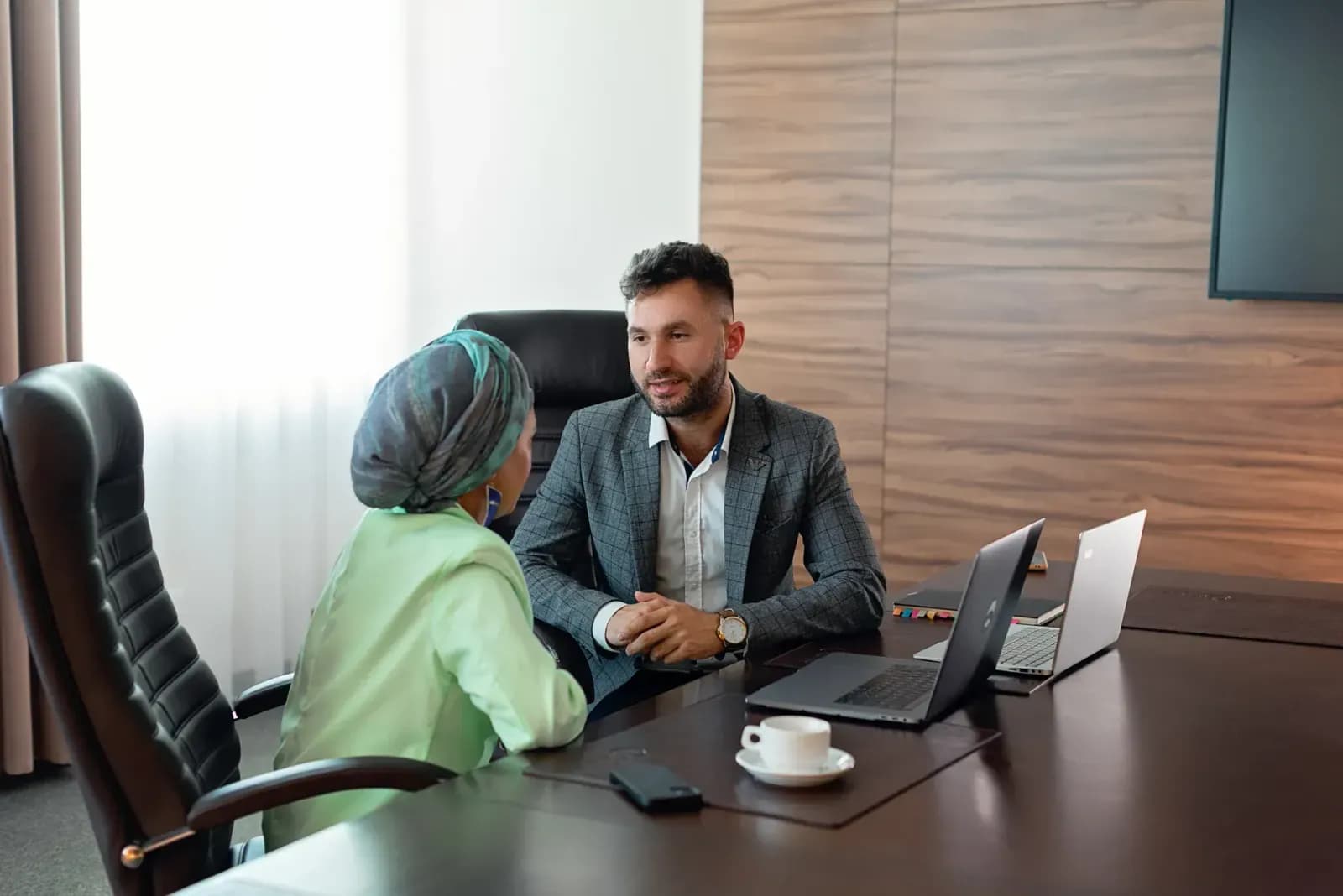 iş görüşmesi hataları konulu blog yazısının kapak görseli