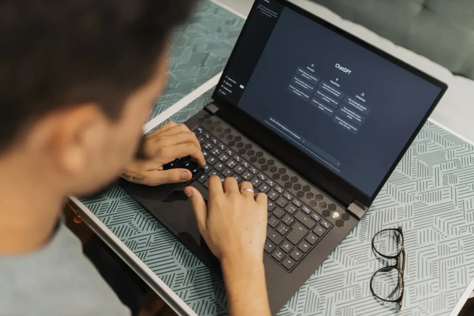 yönetici CV hazırlama konulu blog yazısının kapak görseli