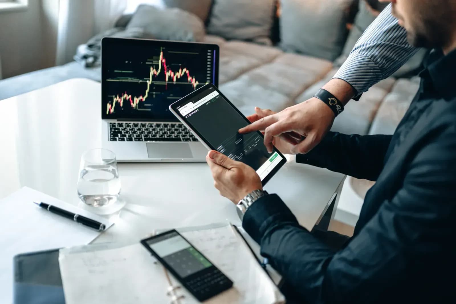 yatırım uzmanı cv konulu blog yazısının kapak görseli