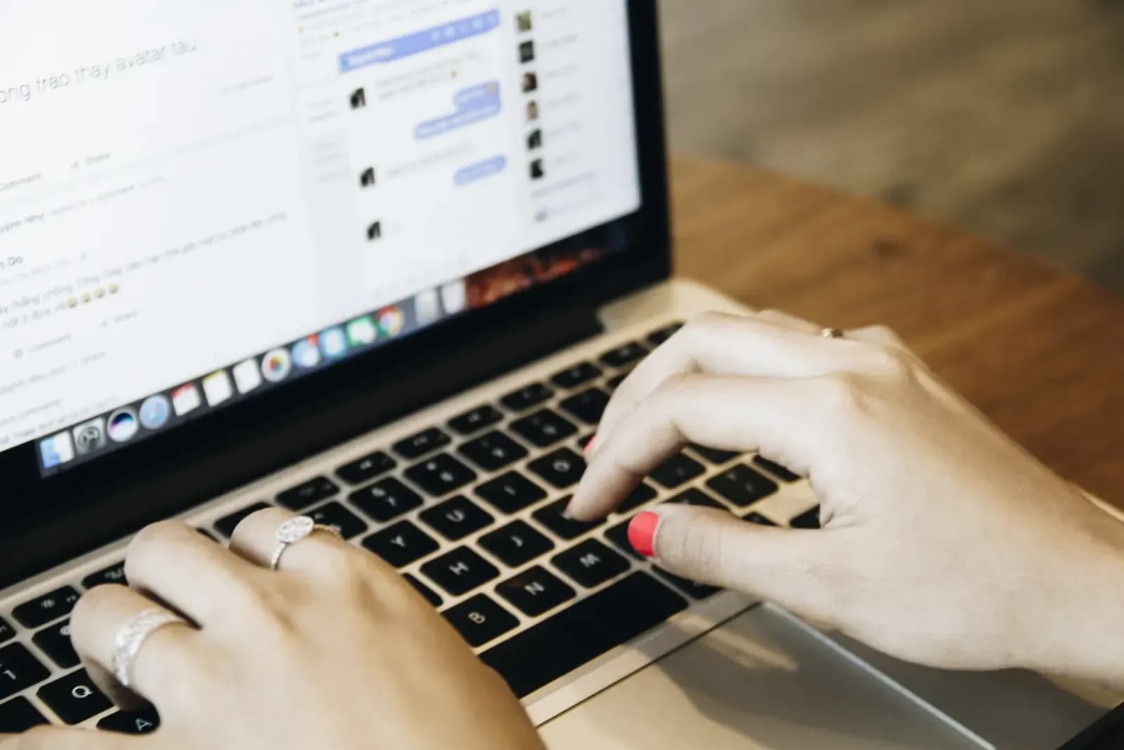 Next.js React CV'de mimari karar anlatımı konulu blog yazısının kapak görseli