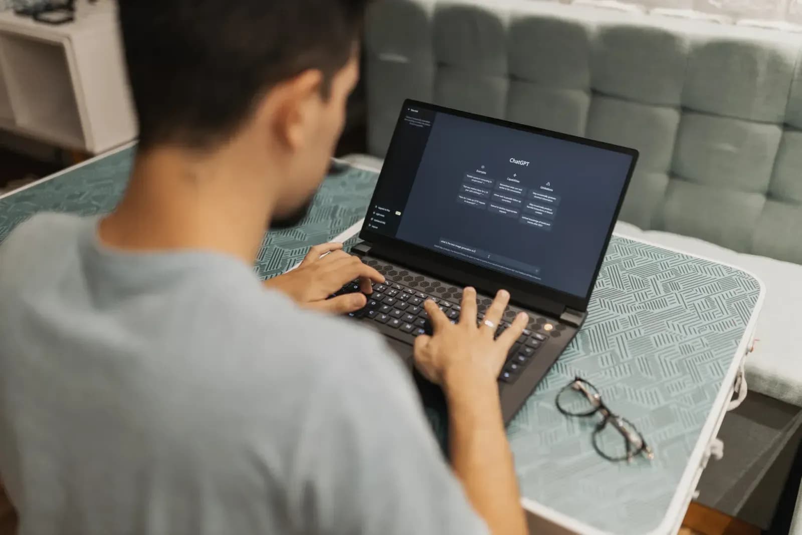 yaratıcı CV tasarımı konulu blog yazısının kapak görseli