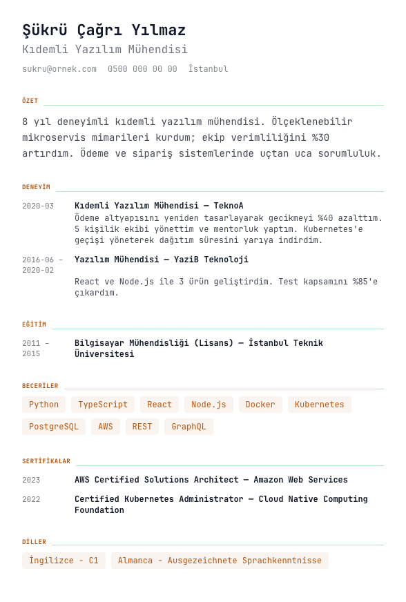 Değişiklik Günlüğü CV şablonu - alternatif vurgu rengiyle